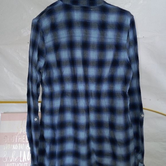 PINK VICTORIA'S SECRET LONG SLEEVE SHIRT - Picture 3 of 4